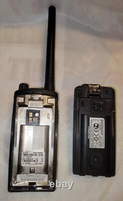 Motorola Walmart RDM2070d radio bidirectionnelle avec batterie et chargeur
