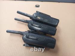 Motorola XPR 3300 UHF 403-512 MHz, radio bidirectionnelle à 16 canaux, lot de 3, vendu en l’état
