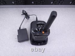 Motorola XPR 7350e AAH56JDC9WA1AN Radio bidirectionnelle VHF Walkie Talkie avec chargeur