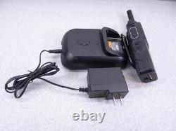 Motorola XPR 7350e AAH56JDC9WA1AN Radio bidirectionnelle VHF Walkie Talkie avec chargeur