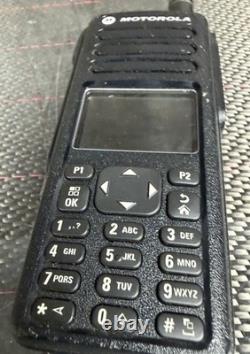 Motorola XPR 7550e AAH56RDN9WA1AN radio bidirectionnelle UHF 403-512 MHz non testée