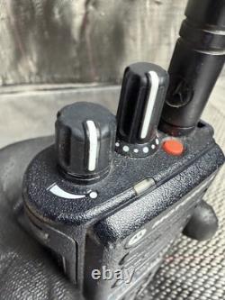 Motorola XPR 7550e AAH56RDN9WA1AN radio bidirectionnelle UHF 403-512 MHz non testée