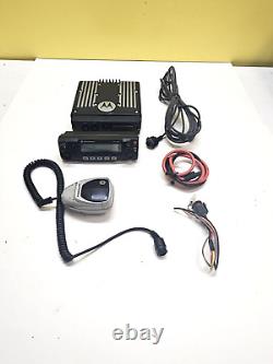 Motorola XTL2500 136-174 VHF 50W Radio bidirectionnelle à tête distante avec microphone M21KSM9PW1AN