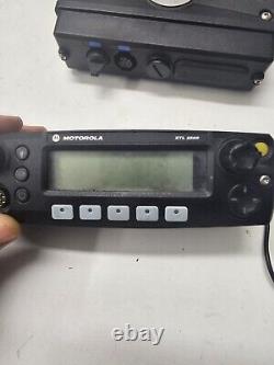Motorola XTL2500 Radio bidirectionnelle à deux voies à tête distante 764-870 MHz M21URM9PW1AN 800 MHz