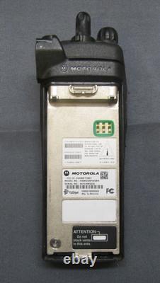 Motorola XTS2500 radio bidirectionnelle P25 VHF 136-174 MHz H46KDD9PW5BN avec chargeur
