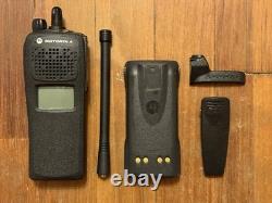 Motorola XTS2500 radio numérique portative bidirectionnelle VHF 136-174 MHz H46KDD9PW5BN