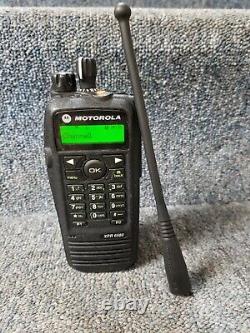 Motorola Xpr6580 Digital 800/900 Dmr Mototrbo Connect + Radio Bon Achat 1-7 Unités