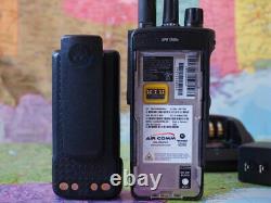 Motorola Xpr 7350e Vhf 136-174mhz 5w Radio Dans Les Deux Sens Avec Chargeur Fonctionne Testé