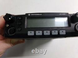 Motorola Xtl2500 450-520 Mhz Uhf P25 Radio À Deux Voies M21ssm9pw1an