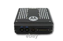Motorola Xtl2500 P25 Uhf Numérique 40 Watt 380-470 Mhz Télécommande