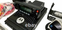 Motorola Xtl2500 Vhf P25 Radio Mobile Numérique 110w Télécommande Adp M21ktm9pw1an
