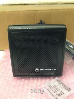 Motorola Xtl5000 M20urs9pw1an Radio Numérique Avec Haut-parleur/rackets/mic/cable/antenne
