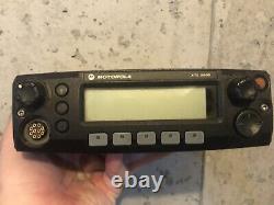 Motorola Xtl 2500 Radio, Modèle M21urm9pw2an + Accessoires
