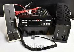 Motorola Xtl 5000 M20urs9pw1an Radio Numérique Avec Micro De Bureau, Haut-parleur Et Alimentation