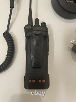 Motorola Xts2500 Uhf 700-800 Mhz Police Militaire Incendie Ems Radio Numérique À Deux Voies
