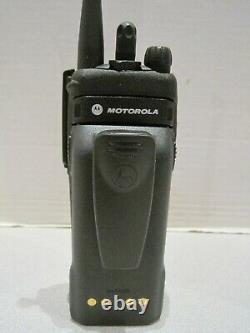 Motorola Xts 2500 764-870mhz Mhz Radio Bidirectionnelle H46uch9pw2bn Avecbatt