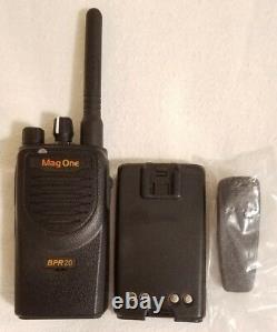 Nouveau Motorola Mag One Bpr20 Uhf Radio À Deux Voies Walkie Talkie Portable 16 Ch 2 W