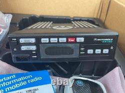 Nouveau Motorola XTL5000 M20URS9PW1AN 764-870 MHz 35 W complet avec accessoires