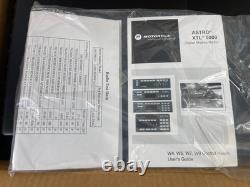 Nouveau Motorola XTL5000 M20URS9PW1AN 764-870 MHz 35 W complet avec accessoires