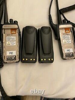 Paire De Motorola Xpr 6350 (two) 403-470mhz 4w Two Way Radio Walkie Talkie (utilisé)