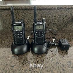 Paire De Motorola Xtn Xu2600 Radios À Deux Voies Plus Chargeurs