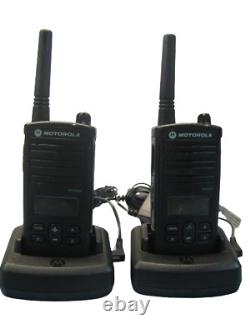 Paire de 2 radios bidirectionnelles Motorola RU2080BKN avec chargeur 8 canaux VHF