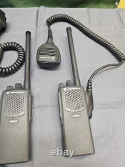 QUATRE Motorola PR860 Radio bidirectionnelle basse bande 35-50 MHz AAH45CEC9AA3AN