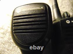 RADIO BIDIRECTIONNELLE MOTOROLA CP200XLS VHF AA50KDF9AA5AN avec MICROPHONE