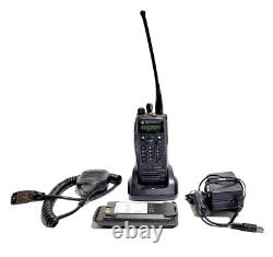 RADIO BIDIRECTIONNELLE MOTOROLA XPR6580 AAH55UCH9LB1AN avec MICROPHONE PMMN4050A