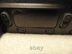 RADIO BIDIRECTIONNEL VHF MOTOROLA CM200D AVEC MICROPHONE - AAM01JQC9JA1AN