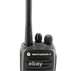 Radio Motorola CP200D 2 Voies VHF 16 Canaux AAH01JDC9JA2AN Excellent