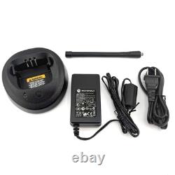 Radio Motorola CP200D 2 Voies VHF 16 Canaux AAH01JDC9JA2AN Excellent
