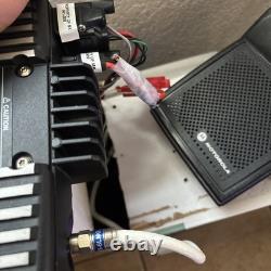 Radio Motorola modèle XTL1500 M28URS9PW1AN Flashcode 008008-002410-5 avec microphone uniquement