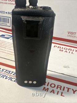 Radio UHF Motorola CP200D AAH01QDC9JC2AN 403-470 MHz, sans antenne