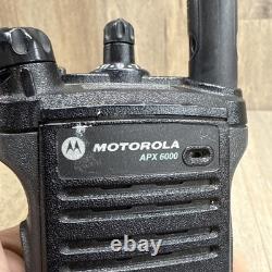 Radio bidirectionnelle Motorola APX6000 700/800 MHz H98UCF9PW6AN en état d'occasion