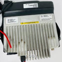 Radio bidirectionnelle Motorola CDM1250 AAM25KHD9AA2AN AAM25KHD9AA2AN avec microphone, 2 pièces