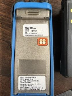 Radio bidirectionnelle Motorola HT1250 VHF 136-174MHz d'occasion fonctionnelle avec chargeur