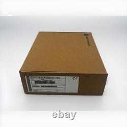 Radio bidirectionnelle Motorola VX-261-G6-5 UHF 403-470 MHz 5 W avec chargeur de batterie, neuf
