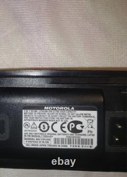 Radio bidirectionnelle Motorola Walmart RDM2070d avec batterie et chargeur