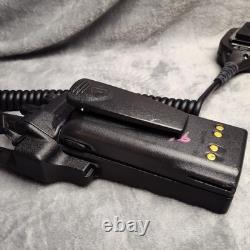 Radio bidirectionnelle Motorola XTS 2500 UHF noire avec batterie IMPRES, microphone et antenne portable