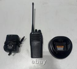 Radio bidirectionnelle UHF Motorola CP200d 403-470 MHz AAH01QDC9JC2AN (INV03- BINB001A)