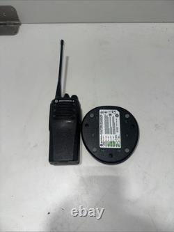 Radio bidirectionnelle UHF Motorola CP200d 403-470 MHz AAH01QDC9JC2AN (INV03- BINB001A)