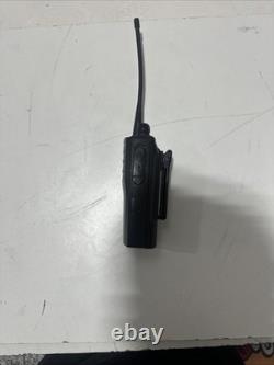 Radio bidirectionnelle UHF Motorola CP200d 403-470 MHz AAH01QDC9JC2AN (INV03- BINB001A)