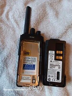 Radio bidirectionnelle UHF Motorola XPR7550e (sans chargeur)