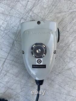 Radio bidirectionnelle UHF Motorola XPR 4550 & Microphone RMN 5065A en excellent état de fonctionnement