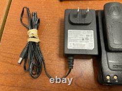 Radio bidirectionnelle UHF Motorola XPR 6550 AAH55TDH9LA1AN avec kit de batterie NON TESTÉ