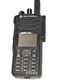 Radio bidirectionnelle UHF Motorola XPR 7550e AAH56RDN9WA1AN MOTOTRBO avec batterie et antenne