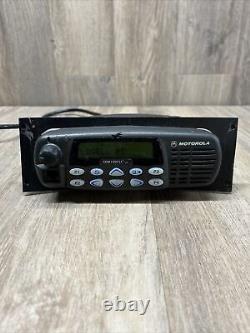 Radio bidirectionnelle VHF Motorola CDM1550 LS+ de 45 watts AAM25KKF9DP6AN