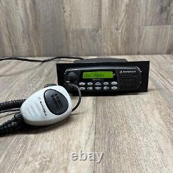 Radio bidirectionnelle VHF Motorola CDM1550 LS+ de 45 watts AAM25KKF9DP6AN