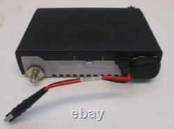 Radio bidirectionnelle VHF Motorola CM200 146-174 45 Watts AAM50KQC9AA1AN